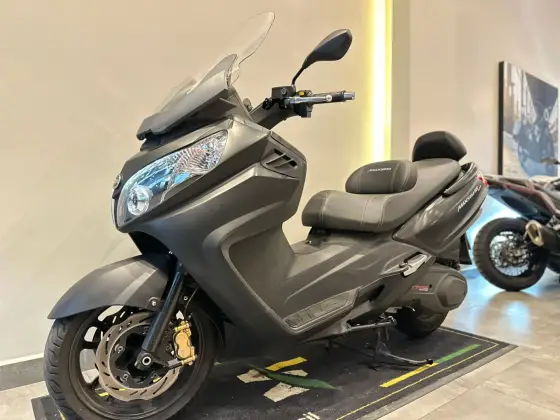 DAFRA MAXSYM 400i 