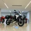 DUCATI MULTISTRADA 1200 V4 S DUCATI MULTISTRADA 1200 V4 S