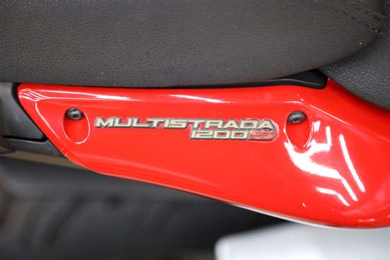DUCATI-MULTISTRADA 1200S TOURING DUCATI-MULTISTRADA 1200S TOURING-2015