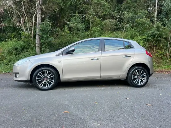 FIAT-BRAVO-2014