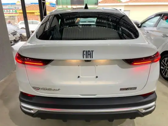 FIAT-FASTBACK-2024