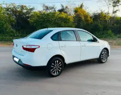 FIAT GRAND SIENA 1.4 MPI ATTRACTIVE 8V FLEX 4P MANUAL FIAT GRAND SIENA 1.4 MPI ATTRACTIVE 8V FLEX 4P MANUAL