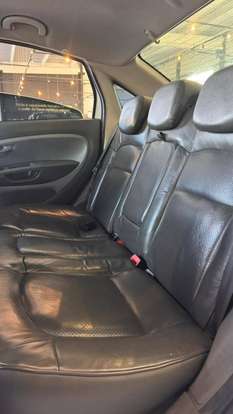 FIAT-LINEA-1.8 ABSOLUTE 16V FLEX 4P AUTOMATIZADO FIAT-LINEA-2013
