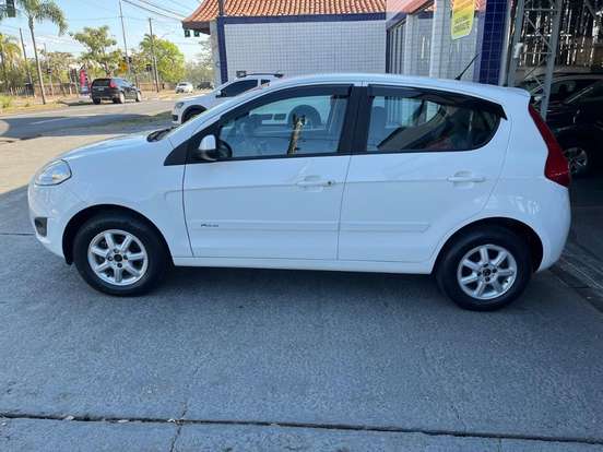 FIAT-PALIO-2016