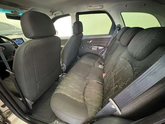 FIAT-PALIO-1.6 TREKKING WEEKEND 16V FLEX 4P MANUAL FIAT-PALIO-2011