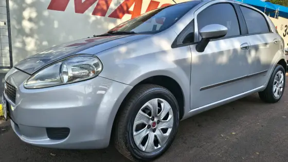 FIAT PUNTO 1.4 ATTRACTIVE 8V FLEX 4P MANUAL FIAT PUNTO 1.4 ATTRACTIVE 8V FLEX 4P MANUAL