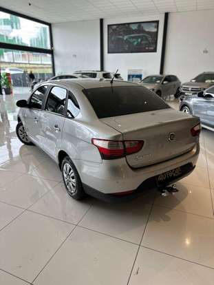 FIAT-SIENA-1.6 MPI ESSENCE 16V FLEX 4P AUTOMATIZADO FIAT-SIENA-2012