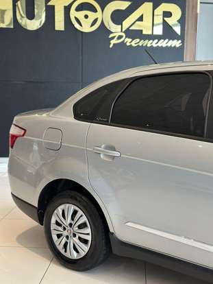 FIAT-SIENA-1.6 MPI ESSENCE 16V FLEX 4P AUTOMATIZADO FIAT-SIENA-2012