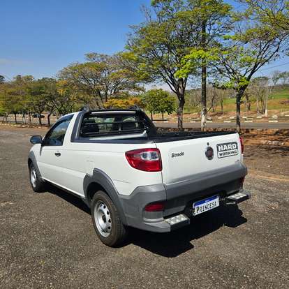 FIAT-STRADA-2019