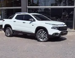 FIAT TORO 2.0 16V TURBO DIESEL RANCH 4WD AT9 FIAT TORO 2.0 16V TURBO DIESEL RANCH 4WD AT9