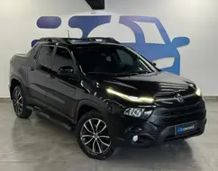 FIAT TORO 2.0 16V TURBO DIESEL ULTRA 4WD AT9 FIAT TORO 2.0 16V TURBO DIESEL ULTRA 4WD AT9