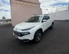 FIAT TORO 2.4 16V MULTIAIR FLEX FREEDOM AT9 FIAT TORO 2.4 16V MULTIAIR FLEX FREEDOM AT9