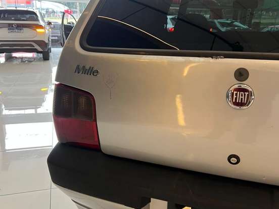 FIAT-UNO-1.0 MPI MILLE FIRE ECONOMY 8V FLEX 4P MANUAL FIAT-UNO-2009