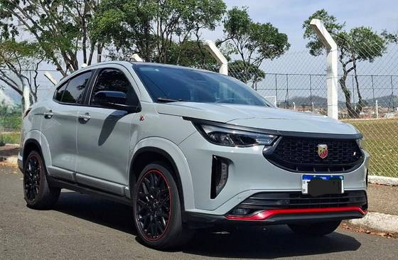FIAT FASTBACK 1.3 TURBO 270 FLEX ABARTH AT6