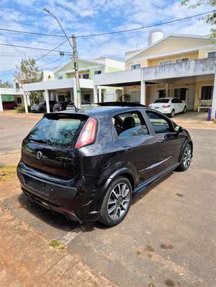 FIAT-PUNTO-2015