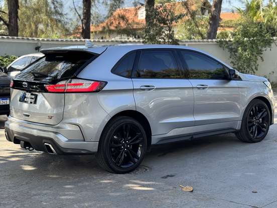 FORD-EDGE-2019
