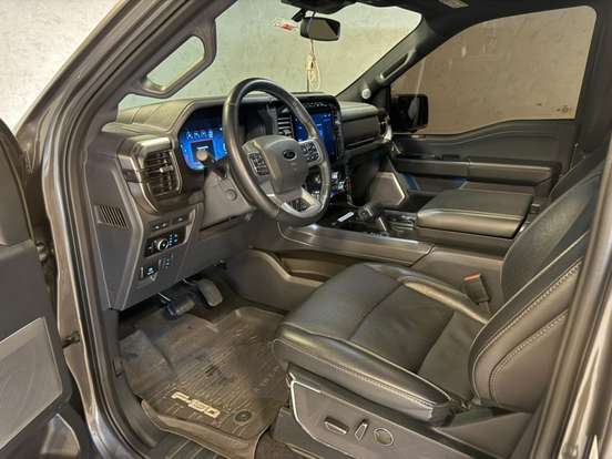FORD-F-150-2024