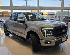 FORD F-150 5.0 V8 GASOLINA CD LARIAT BLACK FX4 AUTOMÁTICO FORD F-150 5.0 V8 GASOLINA CD LARIAT BLACK FX4 AUTOMÁTICO
