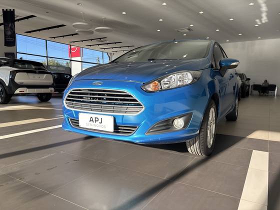 FORD FIESTA 1.6 SE HATCH 16V FLEX 4P POWERSHIFT