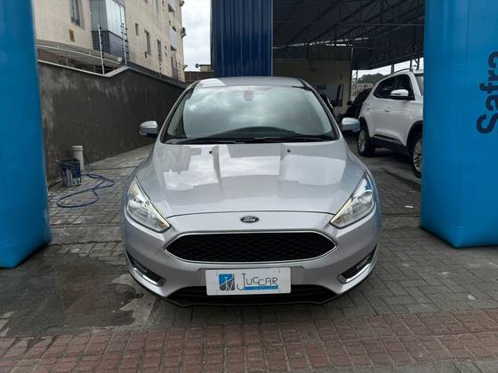 FORD FOCUS 2.0 SE PLUS 16V FLEX 4P POWERSHIFT