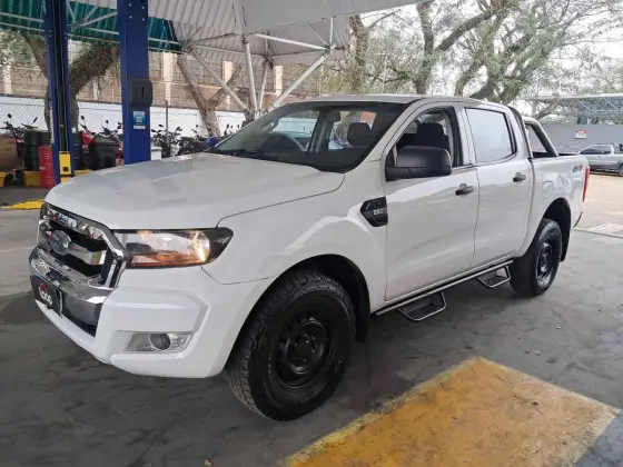 FORD RANGER 2.2 XL 4X4 CD 16V DIESEL 4P MANUAL FORD RANGER 2.2 XL 4X4 CD 16V DIESEL 4P MANUAL