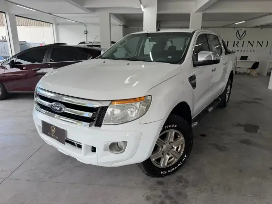 FORD RANGER 3.2 XLT 4X4 CD 20V DIESEL 4P AUTOMÁTICO