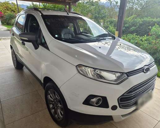 FORD-ECOSPORT-2015