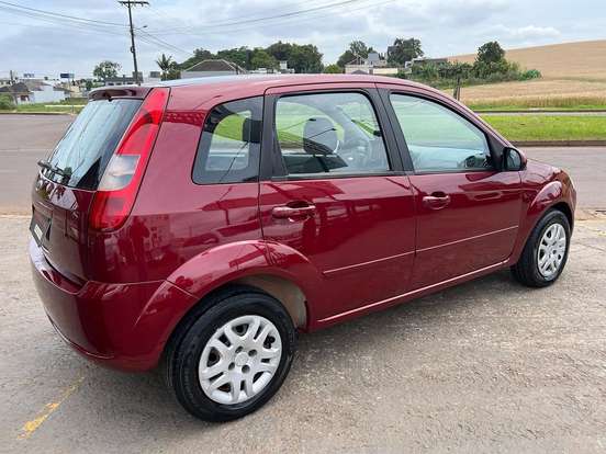 FORD-FIESTA-2004