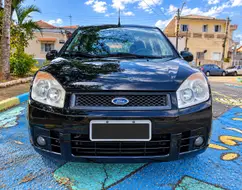 FORD FIESTA 1.6 MPI HATCH 8V FLEX 4P MANUAL FORD FIESTA 1.6 MPI HATCH 8V FLEX 4P MANUAL