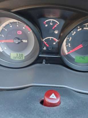 FORD-FIESTA-2010