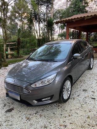 FORD FOCUS 2.0 TITANIUM FASTBACK 16V FLEX 4P POWERSHIFT