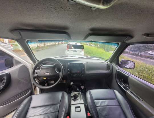 FORD-RANGER-2001