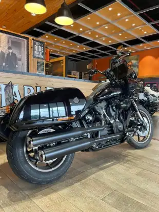 HARLEY-DAVIDSON-LOW RIDER ST-2024