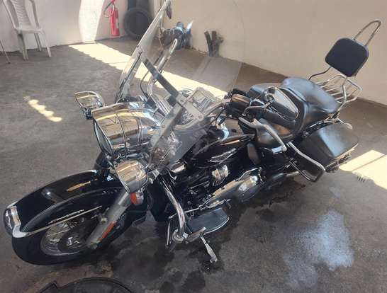 HARLEY-DAVIDSON-ROAD KING CLASSIC-2016