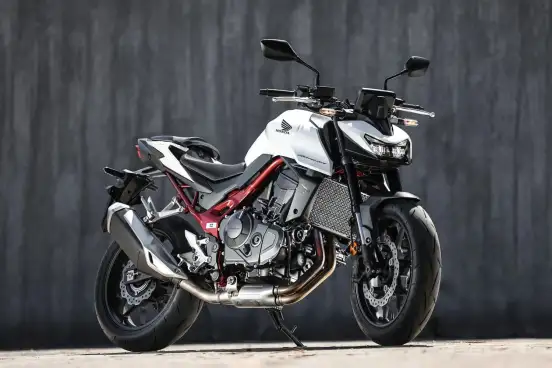 HONDA-CB 750 HORNET-2026