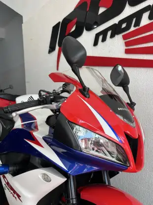 HONDA-CBR 600RR-2010