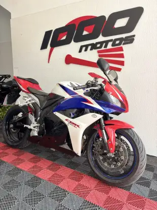 HONDA-CBR 600RR-2010