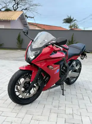 HONDA-CBR 650F-2015