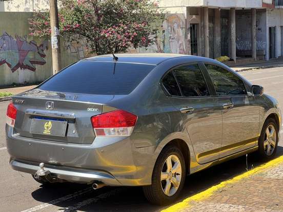 HONDA-CITY-1.5 LX 16V FLEX 4P AUTOMÁTICO HONDA-CITY-2011