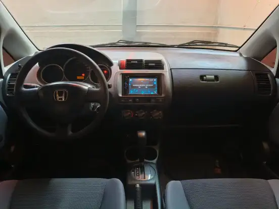 HONDA-FIT-2005