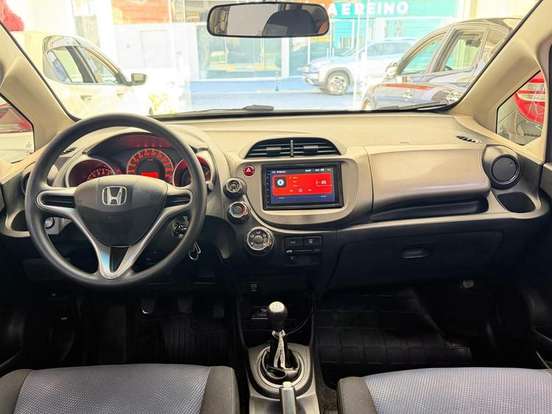 HONDA-FIT-1.4 LX 16V FLEX 4P MANUAL HONDA-FIT-2013