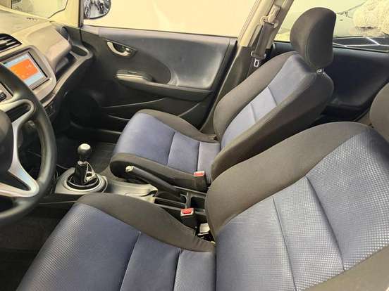 HONDA-FIT-2013