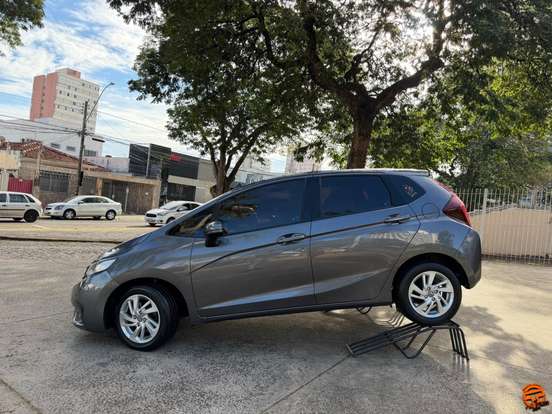 HONDA-FIT-2015