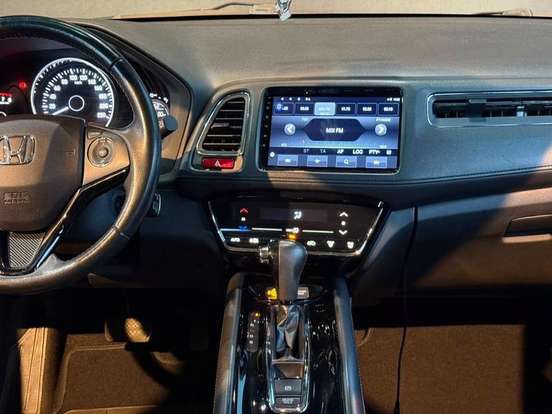 HONDA-HR-V-1.8 16V FLEX TOURING 4P AUTOMÁTICO HONDA-HR-V-2017