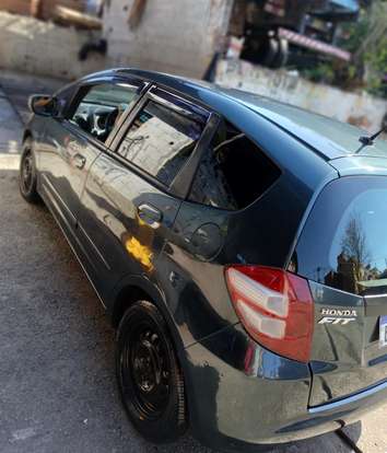HONDA-FIT-2009