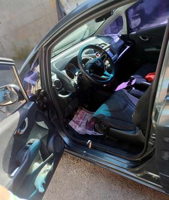 HONDA-FIT-2009
