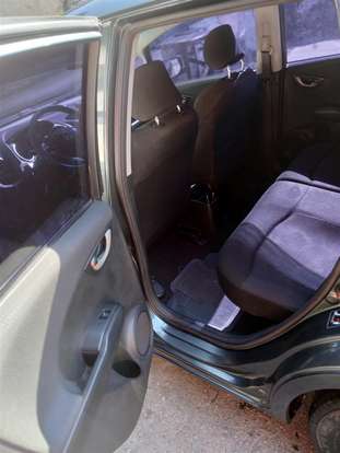HONDA-FIT-2009