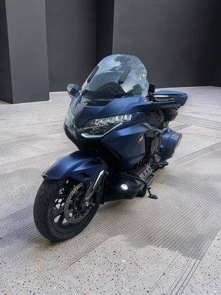 HONDA GL 1800 GOLD WING 