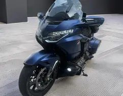 HONDA GL 1800 GOLD WING HONDA GL 1800 GOLD WING