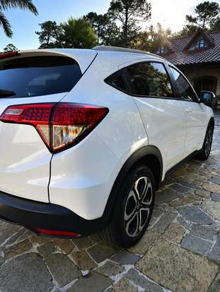 HONDA-HR-V-2017